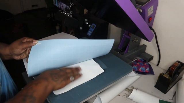 MAKING AND INSTALLING A CAR DECAL смотреть онлайн