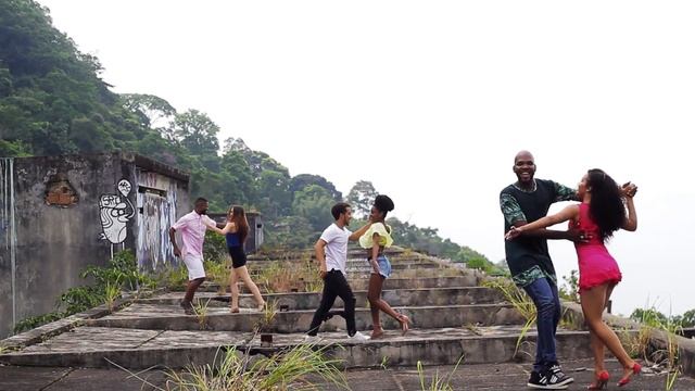Vídeo de Samba de Gafieira no Rio de Janeiro - Cia Brasileira de Samba смотреть онлайн
