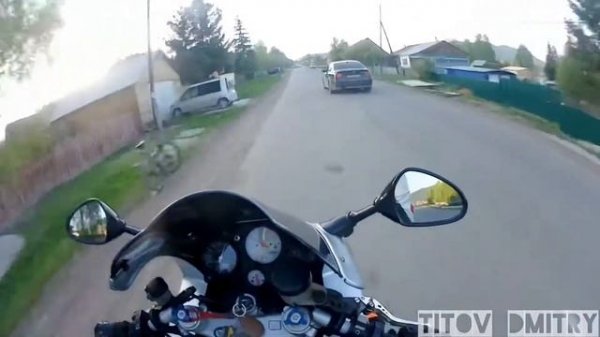 Honda VTR 1000 F Зарубился с BMW