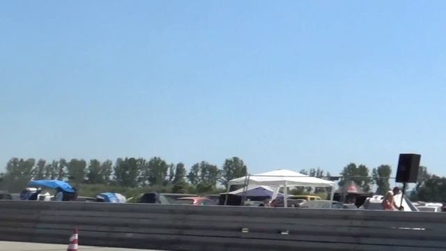 VW Pfingsttreffen 2014 Bautzen - Trabant 1,9L TDI heizhouse-TD vs. Opel Corsa 2L 16V смотреть онлайн