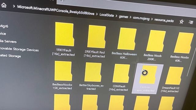 How to get CUSTOM CAPES on Servers for Minecraft XBOX смотреть онлайн