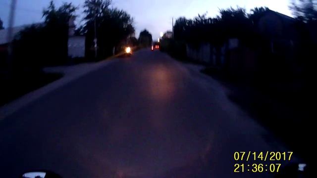 SkyMoto 125cm.покатушки по Козятину.Honda cb400 .Днепр смотреть онлайн