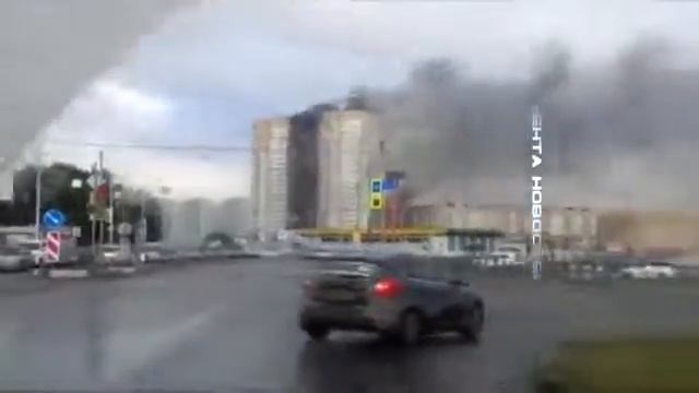 Снаряд в Донецке попал в дом. ДНР смотреть онлайн