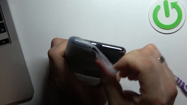 How to Clean the USB Port on the OnePlus Nord 2T Using Household Items смотреть онлайн