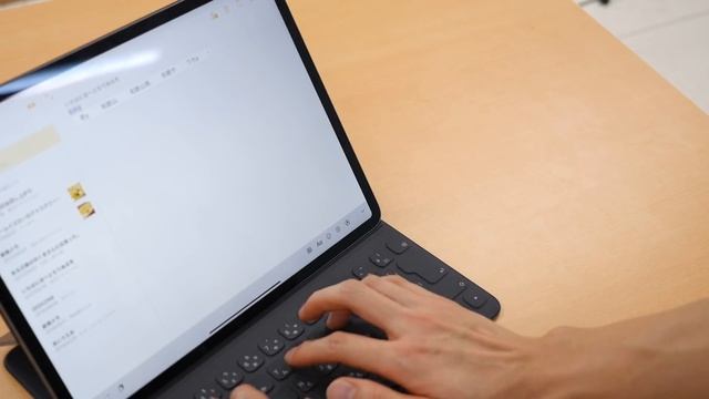 新型iPad Pro専用キーボードSmart Keyboard Folioを使ってみた смотреть онлайн