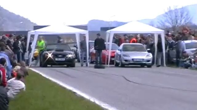 Mazda RX-8 vs. Ford Mustang смотреть онлайн