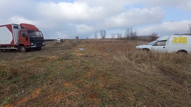 Вытащить машину с грязи за четыре прийома смотреть онлайн