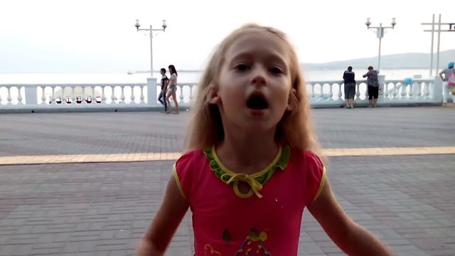 Геленджик-дочка рассуждает !!! смотреть онлайн
