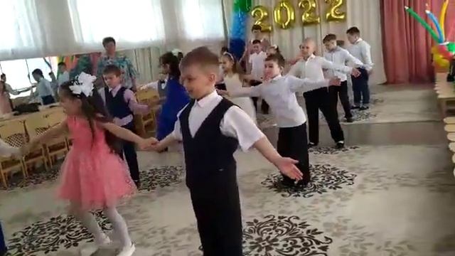 вальс тройками. дети с ОВЗ смотреть онлайн