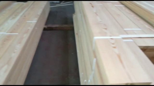 Планкен из лиственницы на складе (скошенный и прямой) смотреть онлайн
