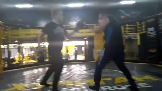 Маркин. Д.Н.Тула. Клуб ХУЛИГАН. Вечерняя группа с 17.00 до 22.30 # 14 августа 2018 г. смотреть онлайн