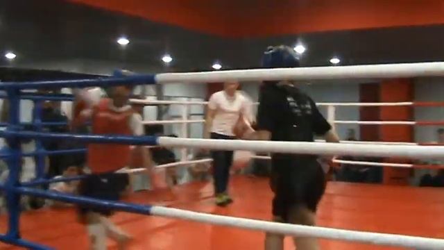 Бой №27 2 раунд смотреть онлайн