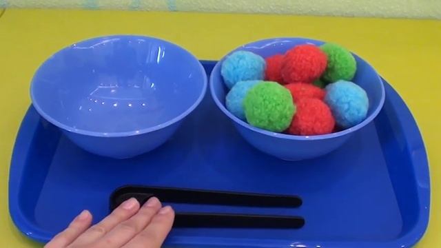 Игра с пинцетом. Монтессори-пособие своими руками.