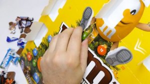 M&M's & Friends Advent Calendar with Snickers, Mars, Milky Way, Bounty and Twix