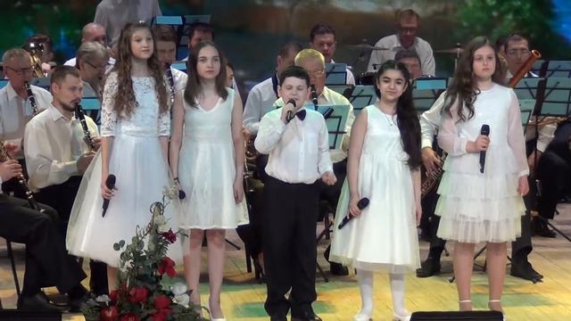 "Дорога добра" (М. Минков - Ю. Энтин) смотреть онлайн