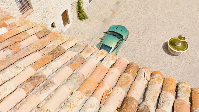 THE BEST ASTON MARTIN EVER MADE? DB12 FIRST DRIVE смотреть онлайн