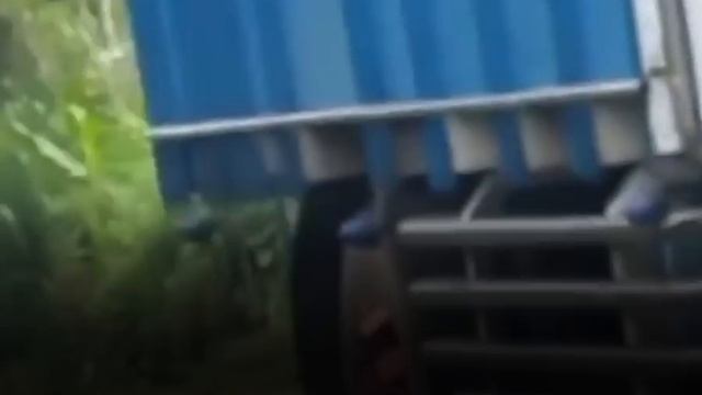 Viral Video Anak SMK di Bali Mesum di Gubuk, Polisi Sulit Identifikasi karena Pemeran Pakai Masker смотреть онлайн