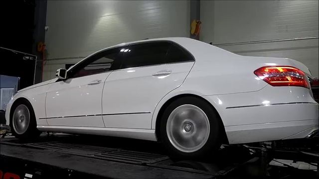 2013 Benz W212 E220 CDI Mar's ECU Tune Dyno Test 204HP смотреть онлайн