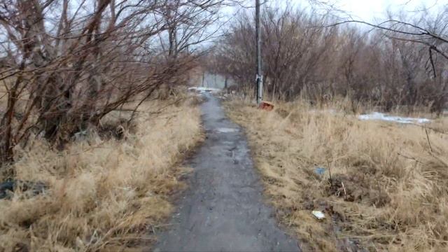 Просто иду ПО ГРЯЗИ смотреть онлайн