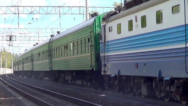 ЧС2К-863 с поездом №17 "Бишкек – Москва" смотреть онлайн