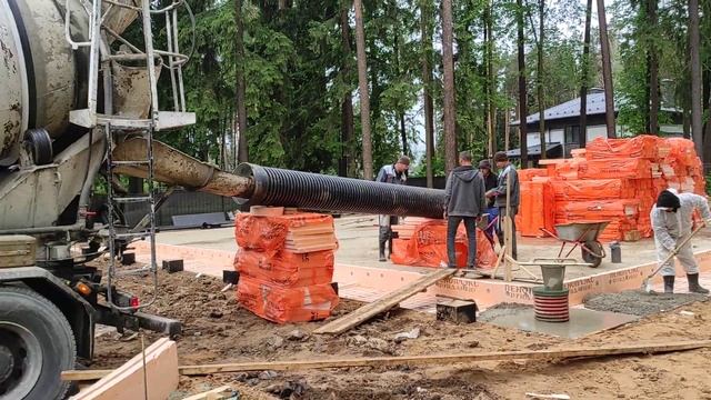 отмостка, заливка бетона смотреть онлайн