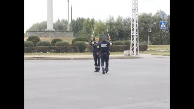 Регулировщицы ГАИ смотреть онлайн