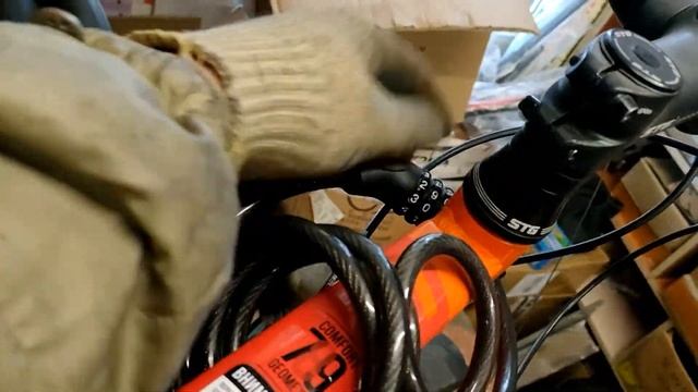 STINGER Element 27.5 - полное техническое обслуживание через полгода эксплуатации / Покрышки сгнили смотреть онлайн