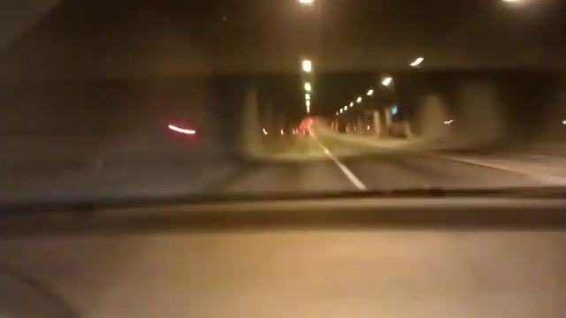 Мы въезжаем в пробку by u36a (happy end Лефортовский туннель) смотреть онлайн