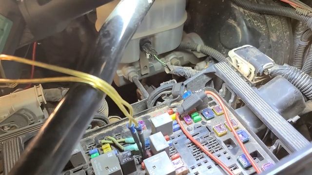 2014 GM Truck 1500 Transmission In Limp Mode. Fuse 40 Blowing. P2534 смотреть онлайн