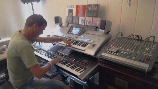 Besame Mucho Klaus Wunderlich Bésame Mucho By Rico Yamaha Tyros 4 Roland G70.mp4 смотреть онлайн