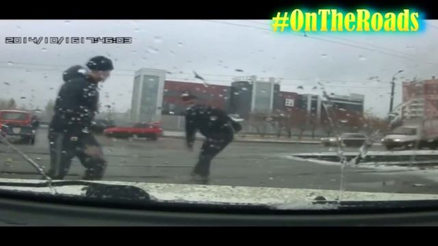 Проучили Наглое Быдло РАЗБОРКИ НА ДОРОГАХ смотреть онлайн