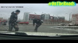 Проучили Наглое Быдло  РАЗБОРКИ НА ДОРОГАХ