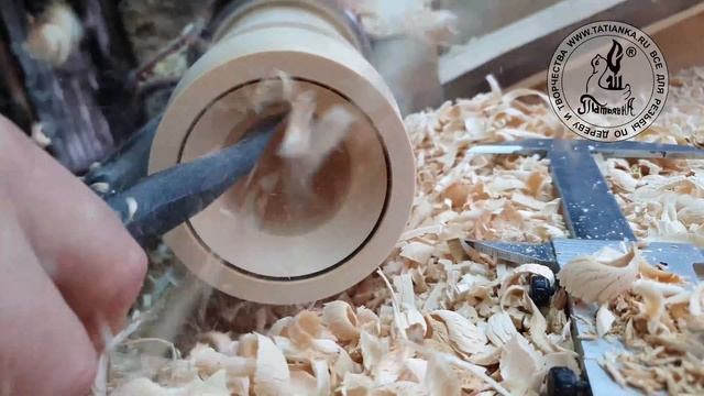 Russian wood turning project: honey pot / Токарка из дерева: горшочек для меда смотреть онлайн
