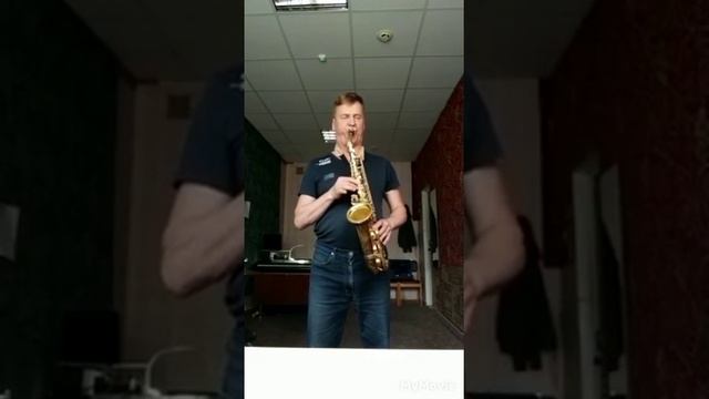 Раф на репетиции. (барабанщик!) 😊 смотреть онлайн