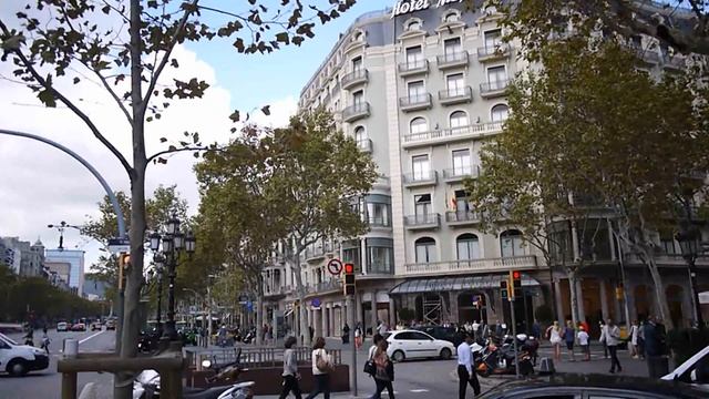 Пасео-де-Грасия, Барселона смотреть онлайн