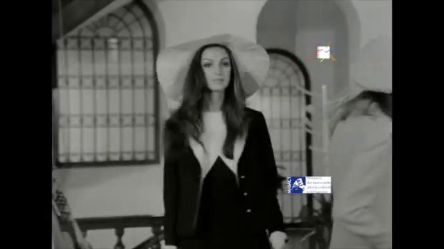 Spot - Cori - Parigi è sempre Parigi - 5 caffè (Luciano Emmer, 1970) смотреть онлайн