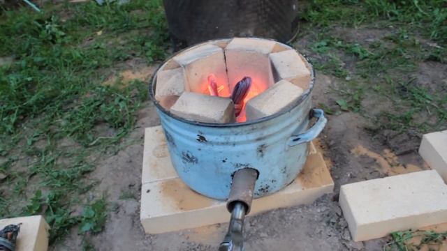 Печь для плавки меди и других цветных металлов из подручных материалов ? смотреть онлайн