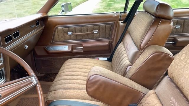 1971-74 Ford LTD & Mercury Marquis Brougham Walkaround смотреть онлайн