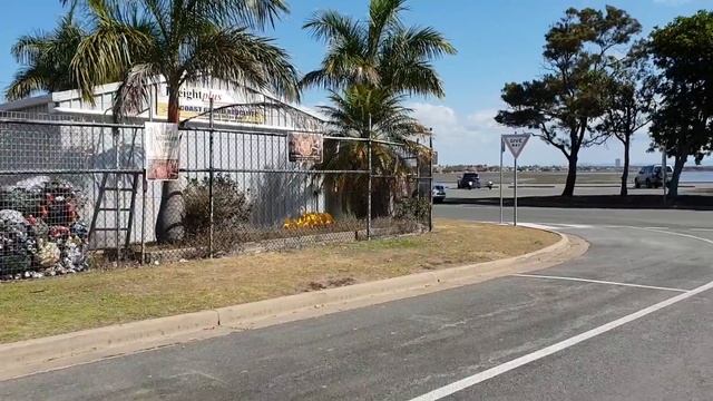 Рыбалка. Веселая рыба брим и красивый снаппер. Redcliffe, Австралия. (видео 078) смотреть онлайн