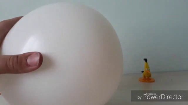 Открываем сюрпризы шарики ЭНГРИ БЁРДС!(angry birds) смотреть онлайн