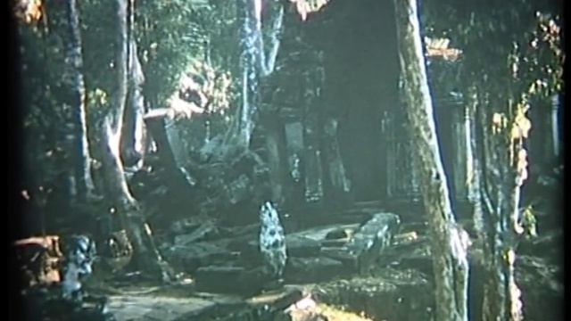 Cambodia 1962: Angkor Wat temple complex смотреть онлайн