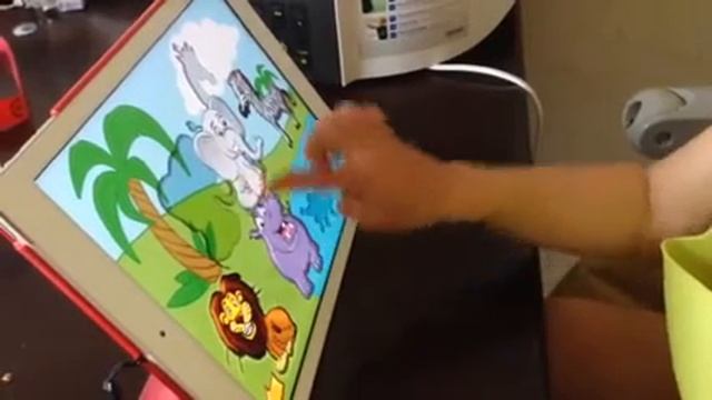 Детская развивающая игра на планшете