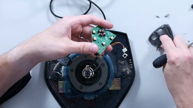 Force Feedback Game Controller - The Electronics Inside смотреть онлайн