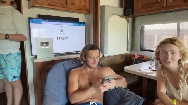 1,000,000 Subscriber Live Stream! смотреть онлайн
