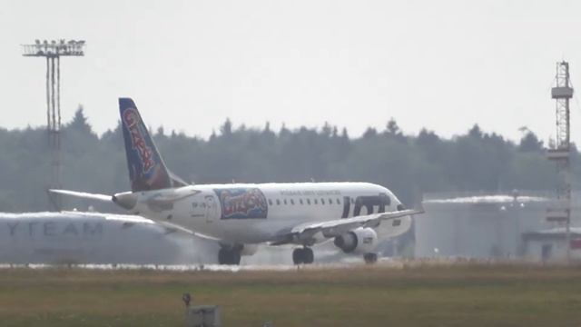 Polskie Linie Lotnicze LOT Embraer ERJ-175 reg. SP-LIN taxi takeoff Sheremetyevo SVO Moscow смотреть онлайн
