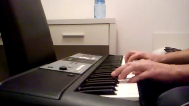 Czerwona Jarzębina (yamaha psr e233) смотреть онлайн