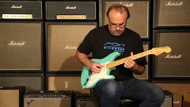 Fender Custom Shop Dealer Select Wildwood "10" 1957 Stratocaster Relic • SN: R62923 смотреть онлайн