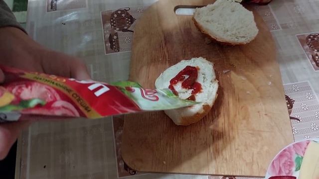 Сынок приготовил Гамбургер за 2 минуты! Быстрый и простой рецепт Гамбургера. смотреть онлайн