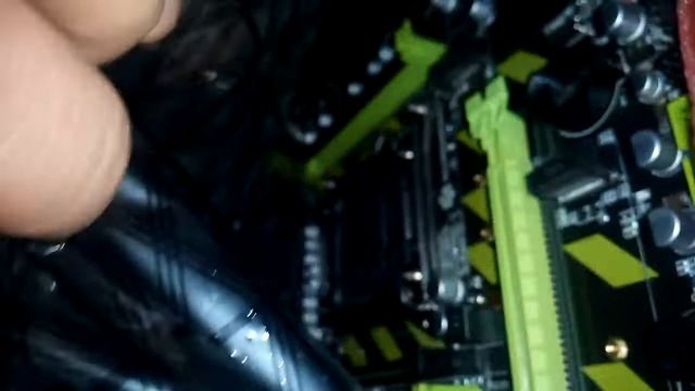 Распаковка Материнской платы X79 из Китая под топ серверный процессор смотреть онлайн