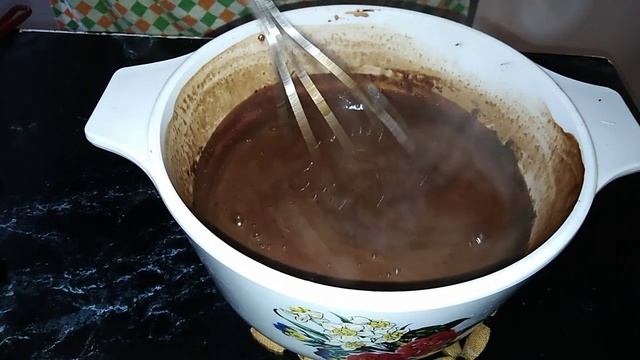 САМОЕ ПРОСТОЕ ШОКОЛАДНОЕ МОРОЖЕНОЕ ИЗ МОЛОКА. ЭТО ОЧЕНЬ ВКУСНО! смотреть онлайн